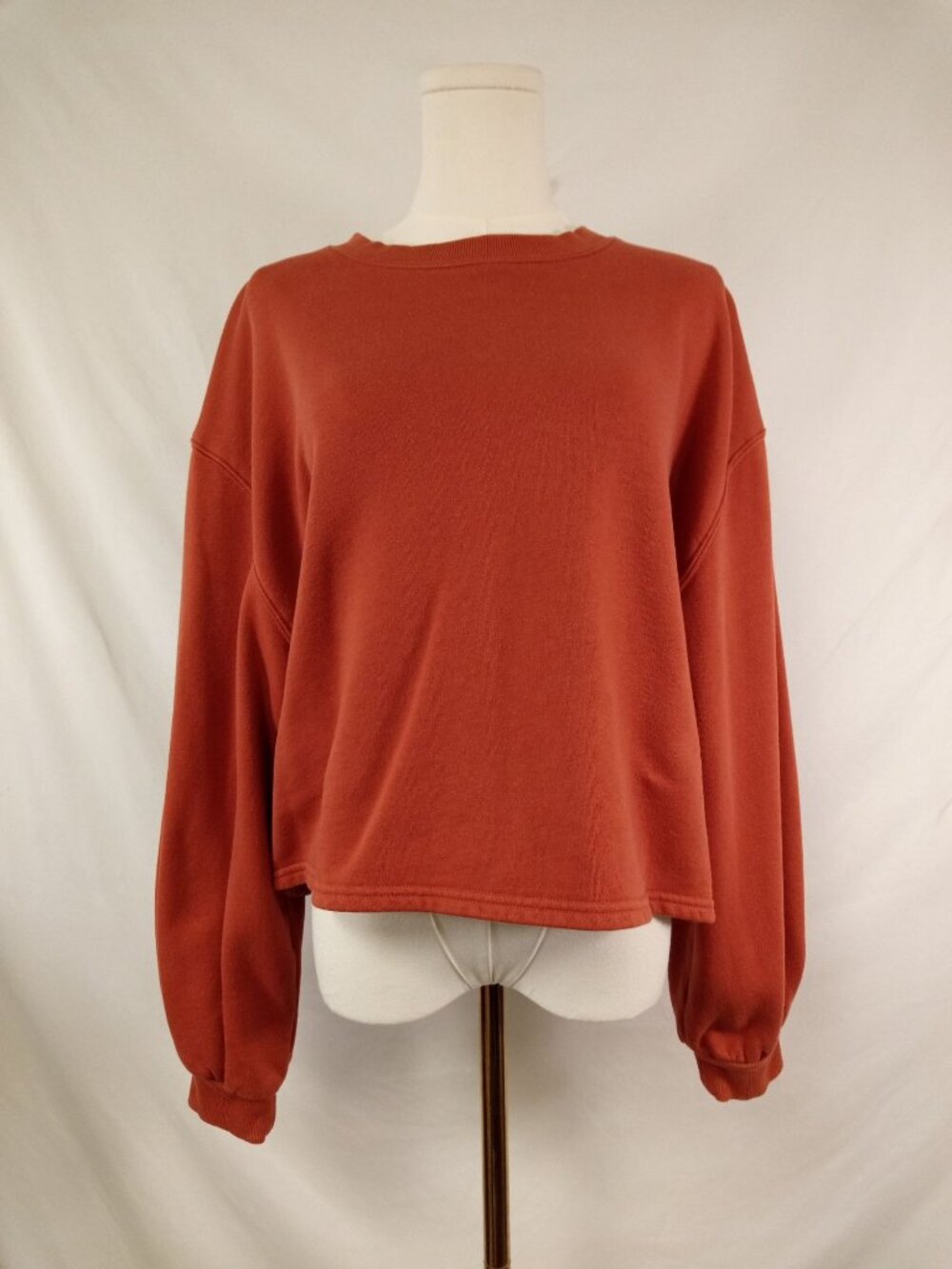 Universal Thread Women's Orange Cropped Sweatshirt Sz. M